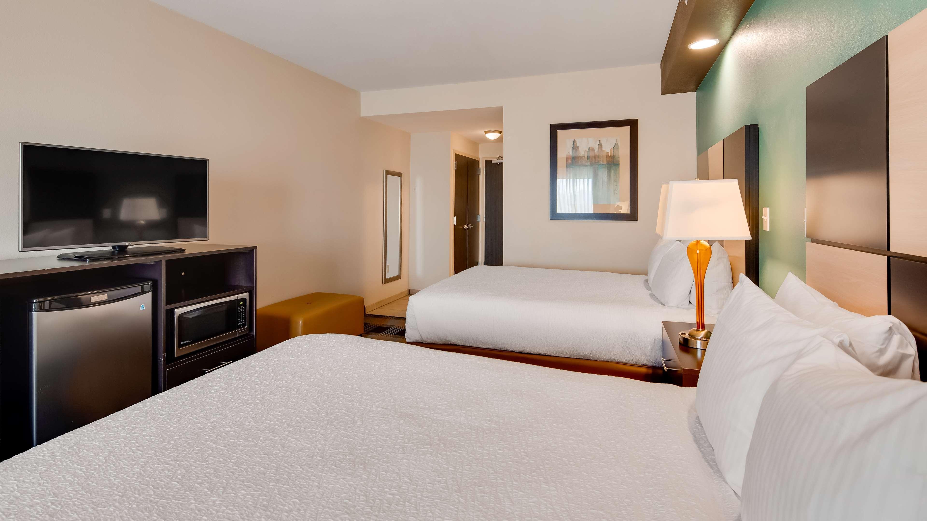 Best Western Plus Atrium Inn & Suites Кларксвилл Экстерьер фото