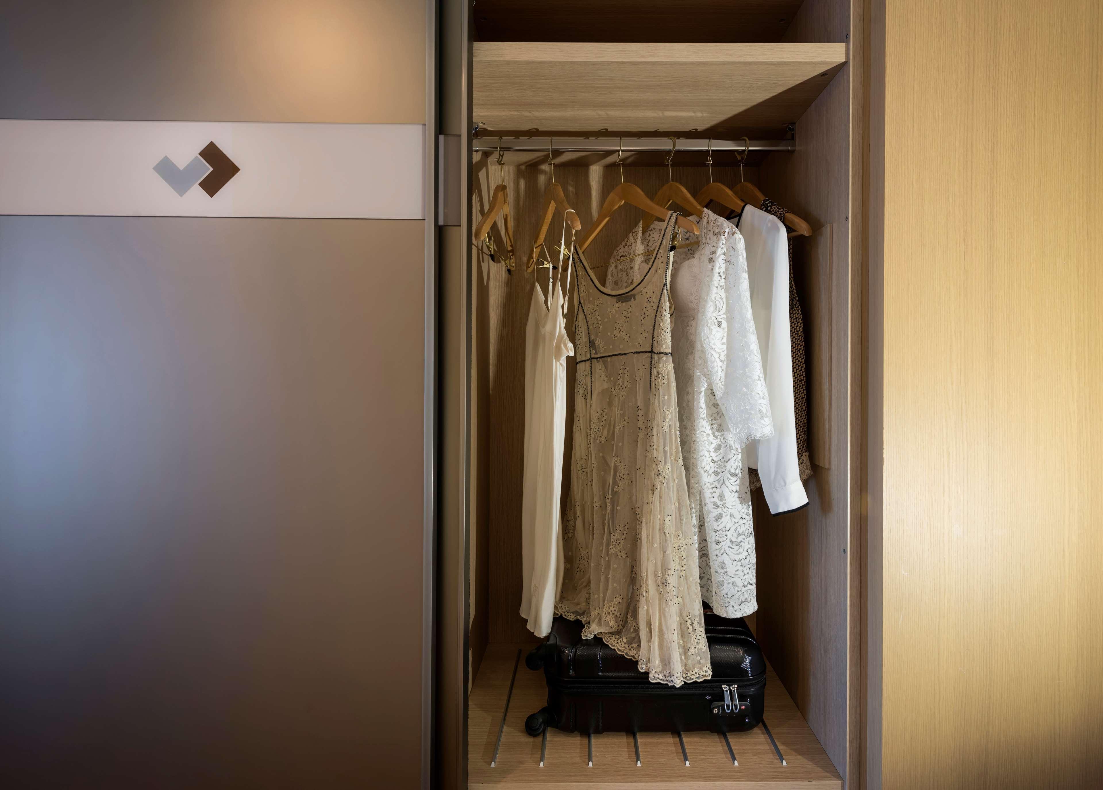 Best Western Plus Atrium Inn & Suites Кларксвилл Экстерьер фото