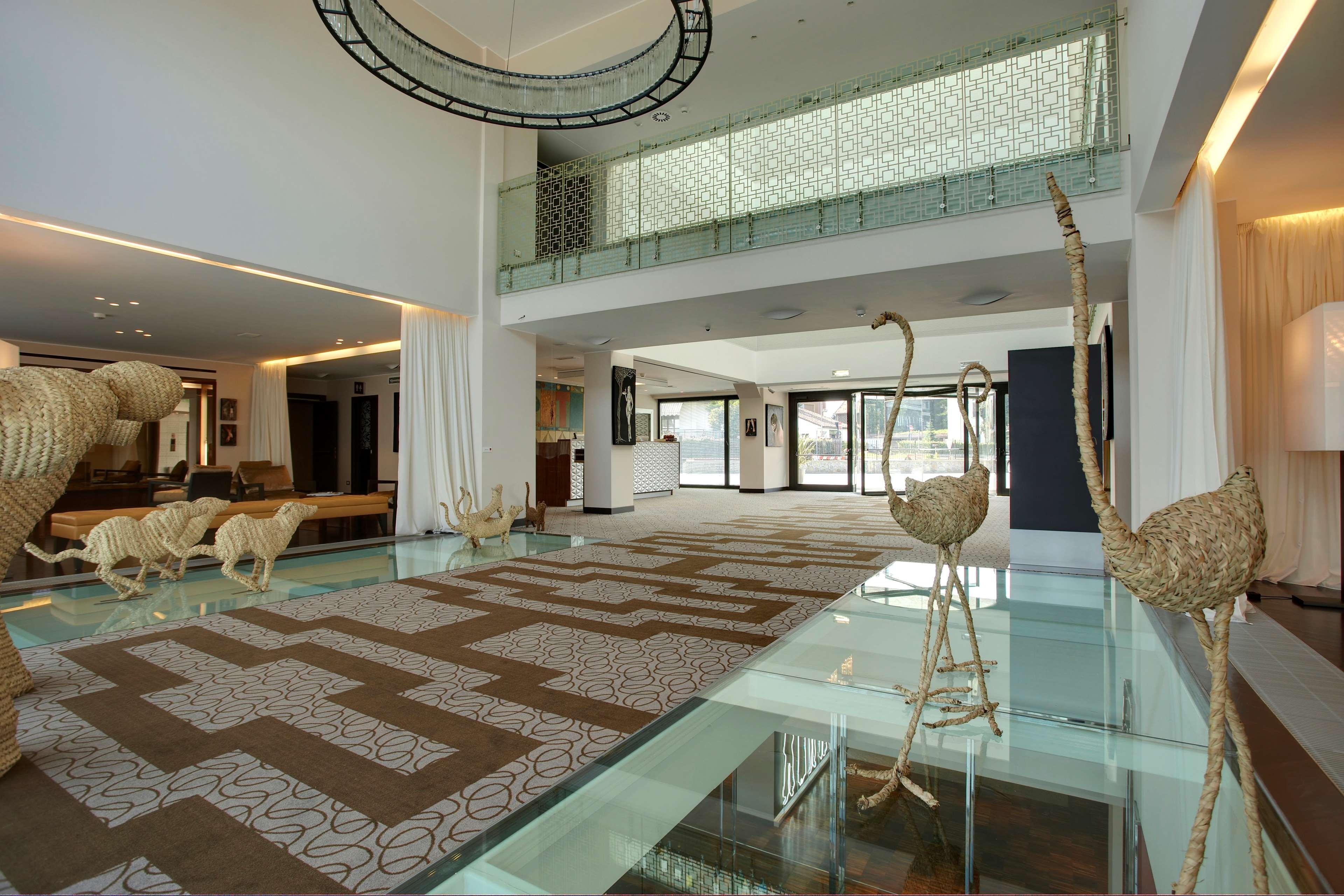 Best Western Plus Atrium Inn & Suites Кларксвилл Экстерьер фото
